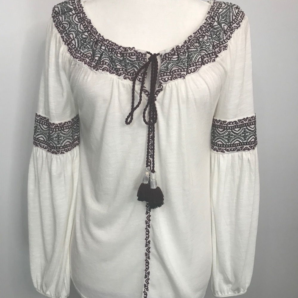 White House Black Market Embroidered Top - Size: S - Picture 8 of 17